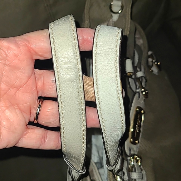 Michael Kors Gansevoort Satchel canvas with white trim - Picture 9 of 15